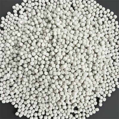 Hợp chất dây cáp PVC có thể tùy chỉnh với độ kéo dài cao và mật độ 1,3-1,45 G/cm3